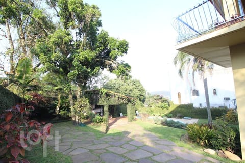 Image 50 - 235903